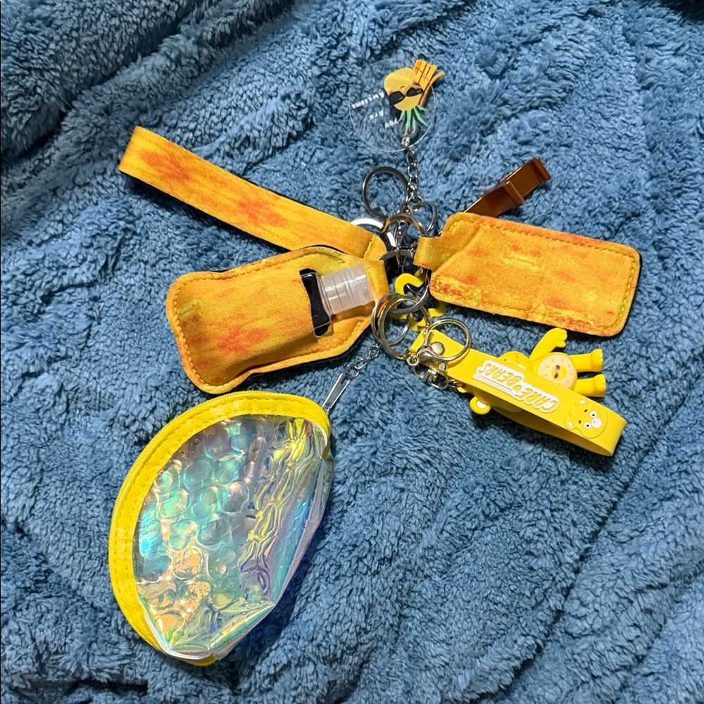 Yellow Care Bears Keychain Set &‎ Accessories